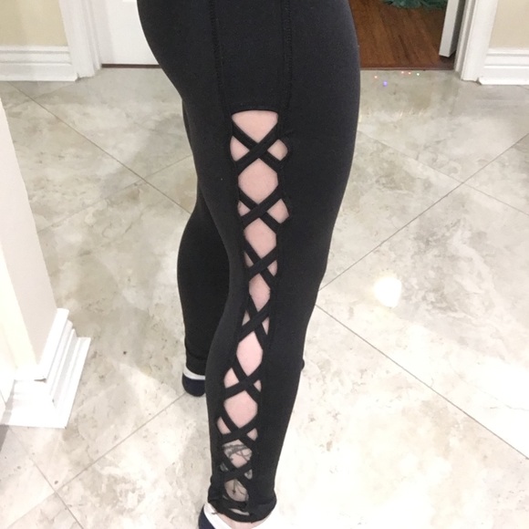 Forever21 Leggings size medium - Picture 4 of 4
